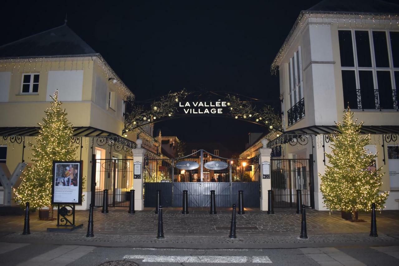 Duplex à 1 kilomètre de Disneyland Paris Montévrain Extérieur photo