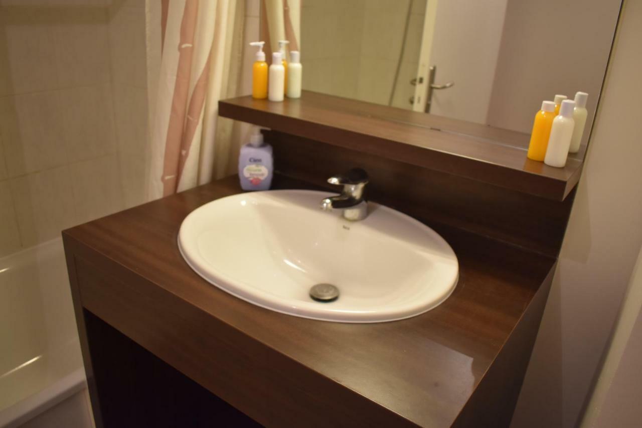 Duplex à 1 kilomètre de Disneyland Paris Montévrain Extérieur photo